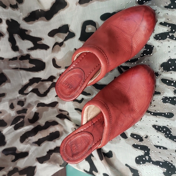 Frye Clog/Mules/heels - Picture 2 of 10